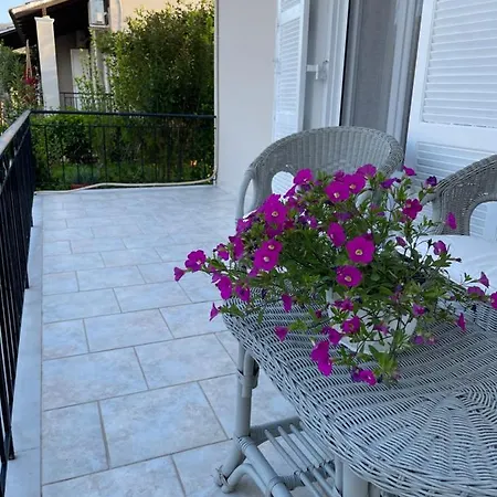 Agathi Holiday home *
